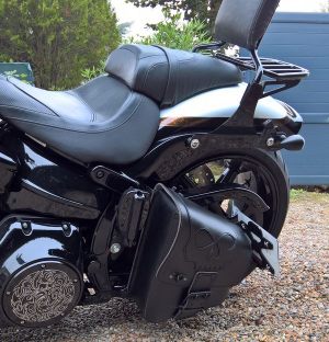 Sacoche Myleatherbikes Softail Breakout (54)